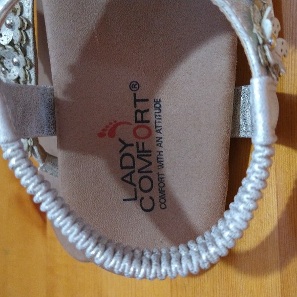 Size 36 Lady comfort flower detail sandals - Picture 7 of 16